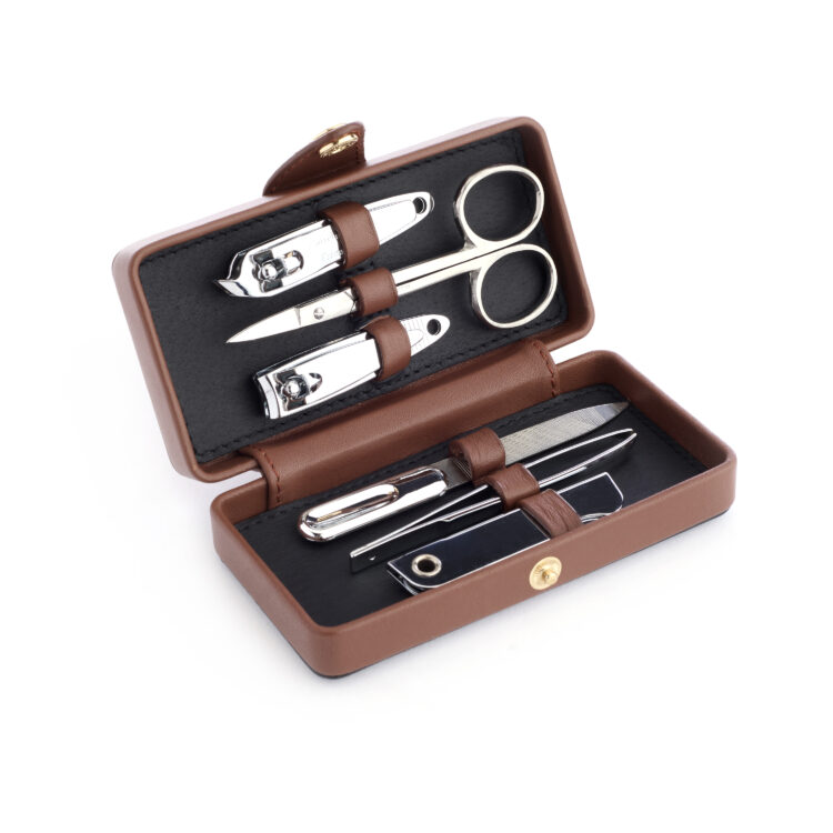 Manicure Grooming Set