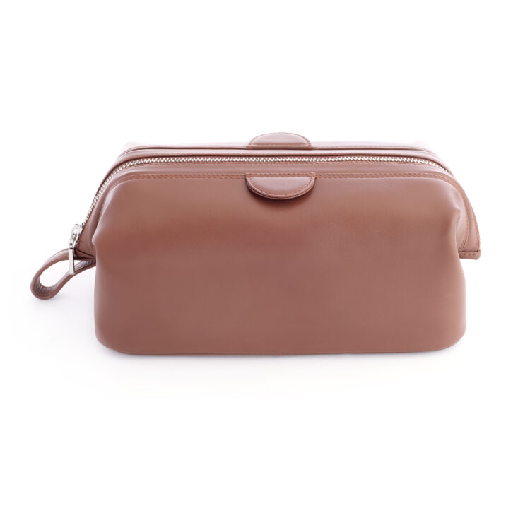 Classic Toiletry Bag Dopp Kit, tan