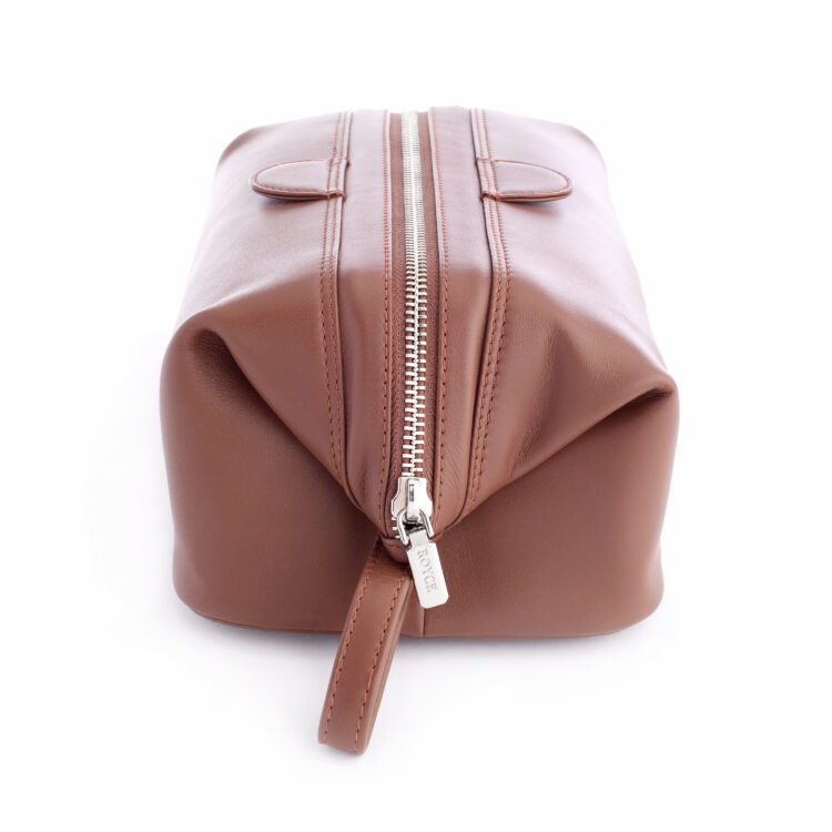 Classic Toiletry Bag Dopp Kit, tan